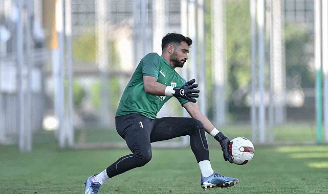 Bursasporlu kaleci Canberk Yurdakul sözleşmesini feshetti