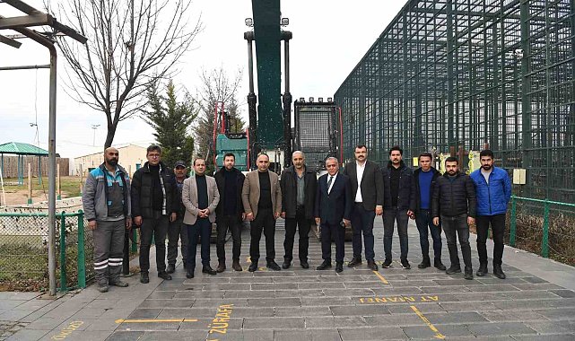 Büyükşehir, hayvanat bahçesinde temizlik ve tadilat çalışmalarına başladı