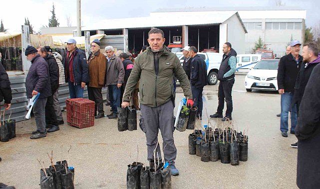 Büyükşehir&#039;den Korkutelili üreticilere destek
