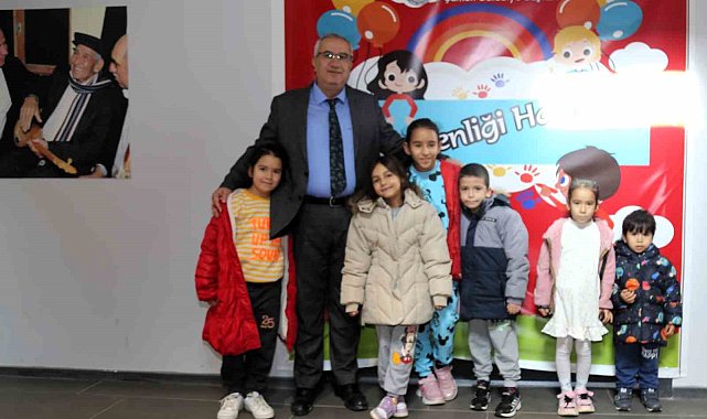 Çamelili çocuklar Başkan Arslan'ın tatil hediyesiyle sevindi