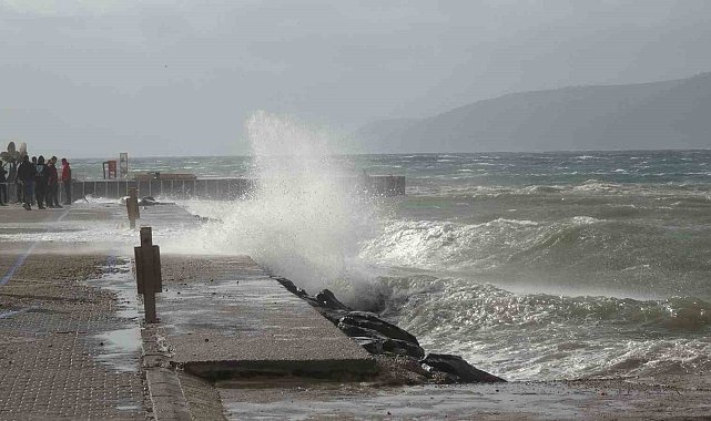 Çanakkale Valiliği'nden fırtına uyarısı