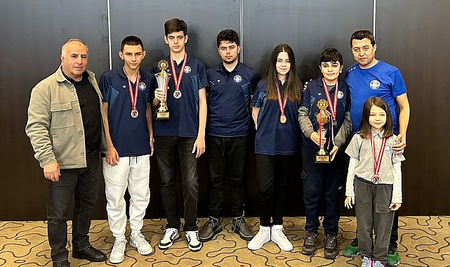 Çeşmeli 6 satranç sporcusu milli takımda