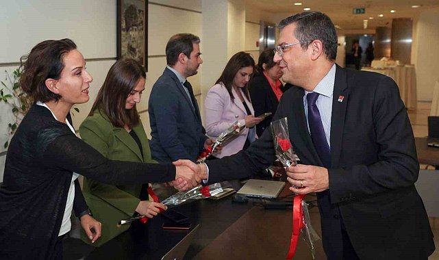 CHP lideri Özel: "Ben Mansur Bey ile bu fikrimi paylaştığımda Mansur Bey'in bayağı hoşuna gitmişti"