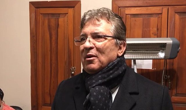 CHP'li Edremit Belediye Başkanı Arslan seçim yarışından çekildi