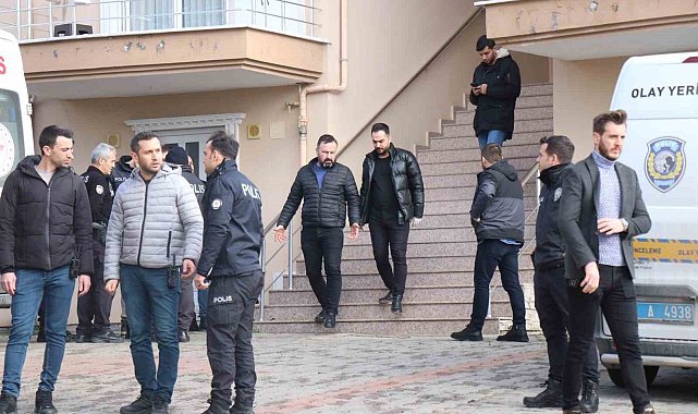 Cinnet getiren polis aile fertlerini vurduktan sonra intihar etti: 3 ölü, 1 yaralı