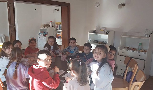 Çocuklar hem eğleniyor hem öğreniyor