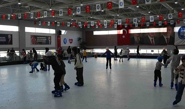Çorum Belediyesi'nden öğrencilere yarı yıl hediyesi