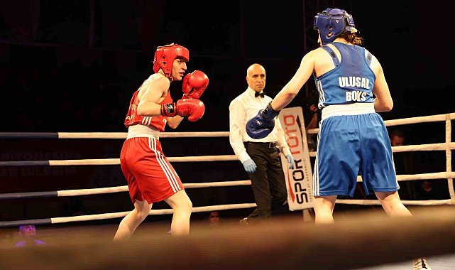 Darıca'da düzenlenen Türkiye Büyük Kadınlar Boks Şampiyonası sona erdi