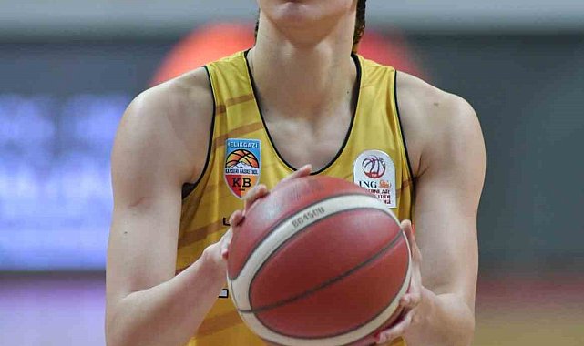 Dearica Marie Hamby 2 maçta 50 sayı üretti