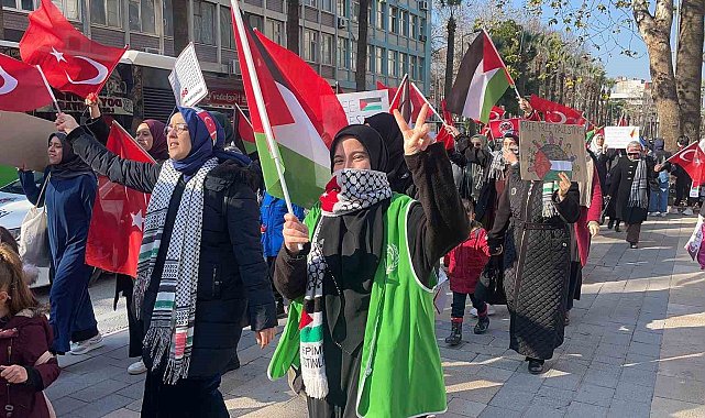 Denizli'de Filistin'e destek ve şehitler için yürüyüş yapıldı