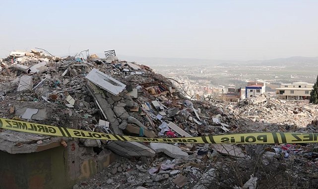 Deprem soruşturmasında tutuklanan eski belediye başkanı tahliye edildi