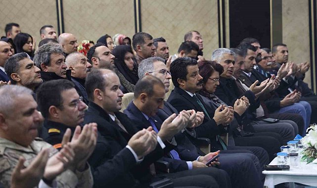 Depremde hayatını kaybeden gazeteciler unutulmadı