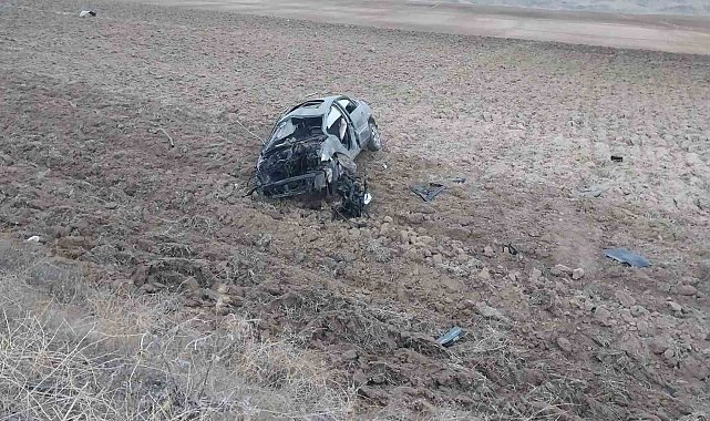 Devrilen otomobilin sürücüsü öldü