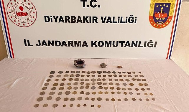 Diyarbakır'da 130 adet tarihi obje ele geçirildi