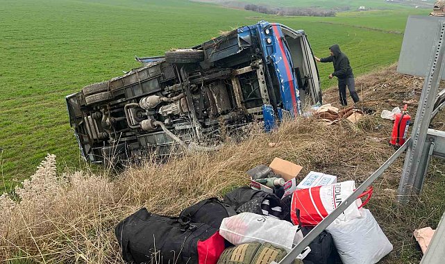 Diyarbakır'da cezaevi nakil aracı şarampole yuvarlandı: 20 yaralı