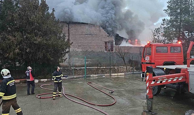 Diyarbakır'da depo yangını