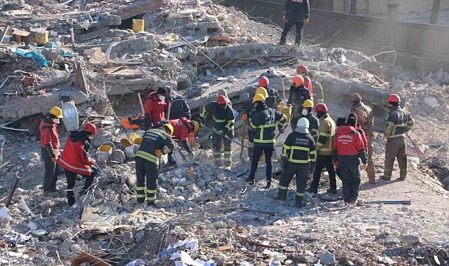 Diyarbakır'da depremde 100 kişiye mezar olan Hisami Apartmanı davasında 3 tutuklama