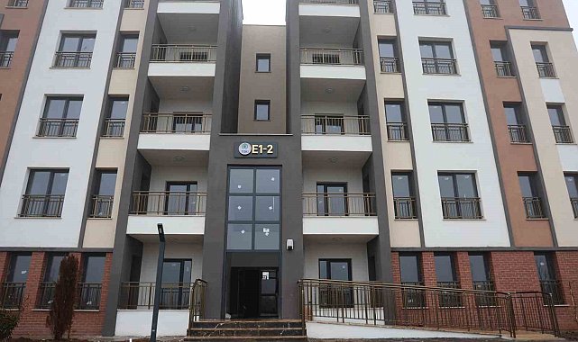 Diyarbakır'da konteyner kentte kalan depremzedeler TOKİ konutlarına geçmeyi bekliyor