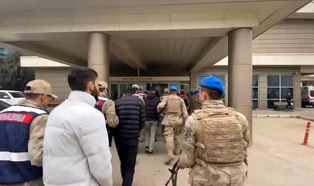 Diyarbakır&#039;da PKKKCK operasyonu: 8 gözaltı