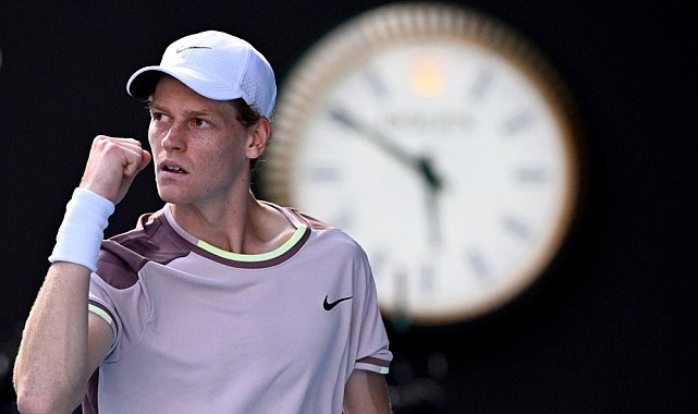 Djokovic'i eleyen Sinner, Avustralya Açık'ta finalde