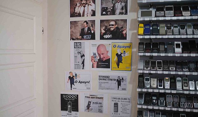 Dünya rekoru kırdığı cep telefonu koleksiyonunu Cem Yımaz'a hediye etmek istiyor