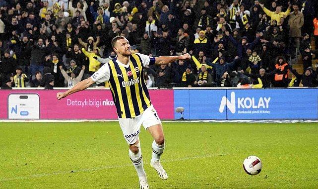 Edin Dzeko'dan 2. kez hat-trick