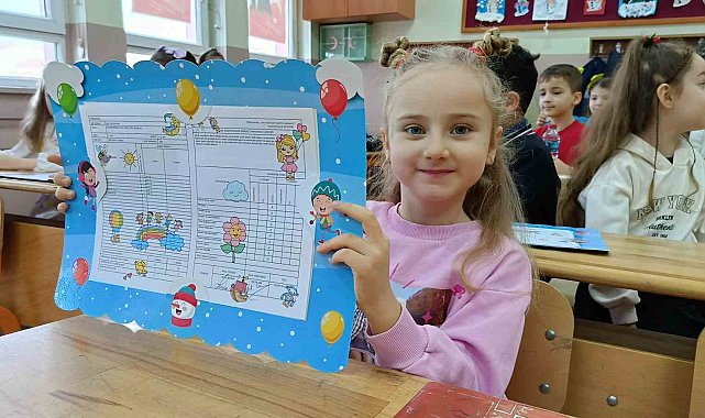 Edirne'de 56 bin 645 öğrenci karne heyecanı yaşadı
