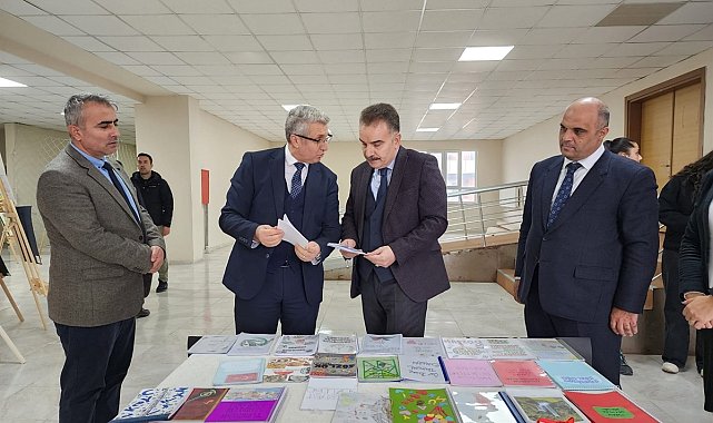 Edremit'te "Dilimizin Zenginlikleri" genç kuşaklara aktarılıyor