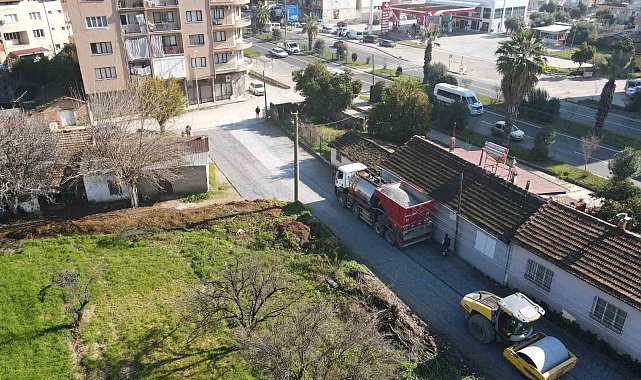 Efeler'de yol yapım çalışmaları aralıksız sürüyor