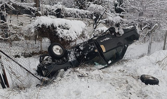 Elazığ'da otomobil devrildi: 5 yaralı