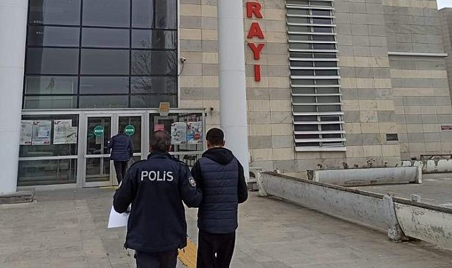 Elazığ'da sokak satıcılarına operasyon: 4 gözaltı