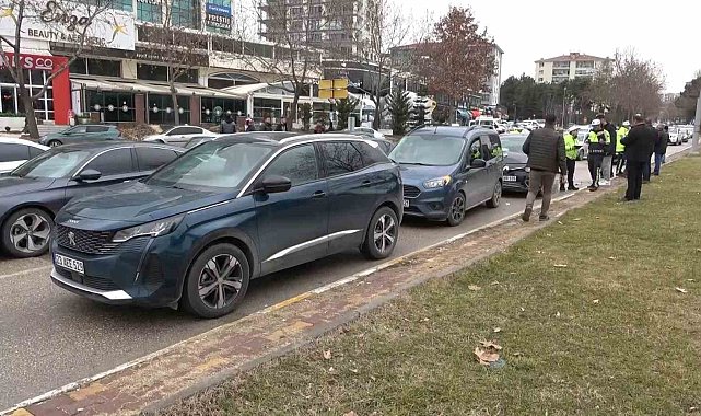 Elazığ'da zincirleme trafik kazası: 2 yaralı