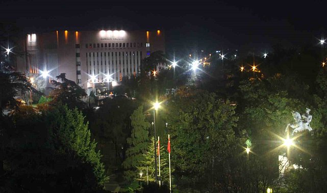 Elektrik dağıtım şirketinden kesintisiz aydınlatma hizmeti