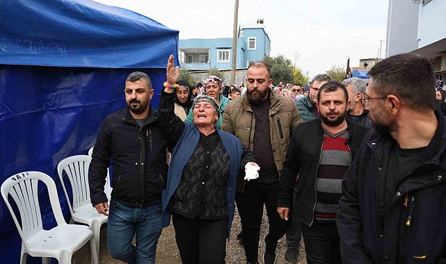 Elektrikli soba faciasında hayatını kaybeden anne, baba ve ikiz çocukları toprağa verildi