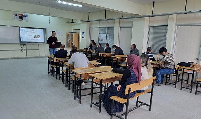 Emet Cevizdere Şehitleri Mesleki ve Teknik Anadolu Lisesi öğretmenlerine seminer