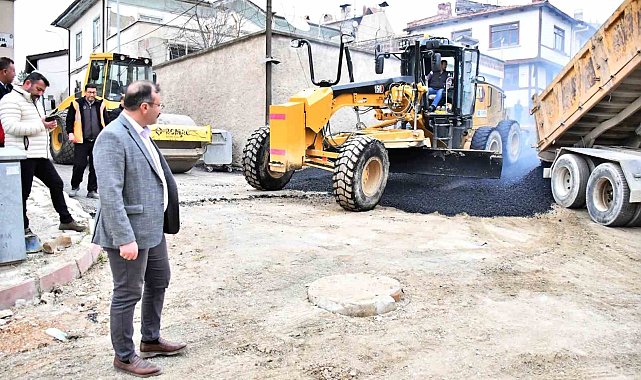 Emet'te sıcak asfalt çalışmaları 32 günde tamamlandı