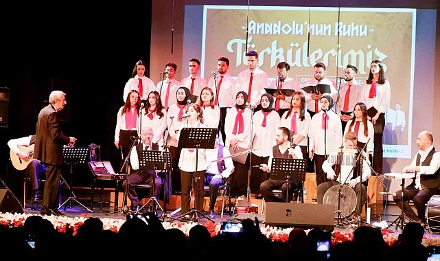 Erzurum'da türkü şöleni