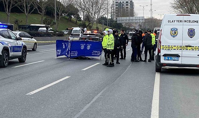 Esenler'de üstgeçitten yola atlayan kadının üstünden araç geçti: O anlar kamerada