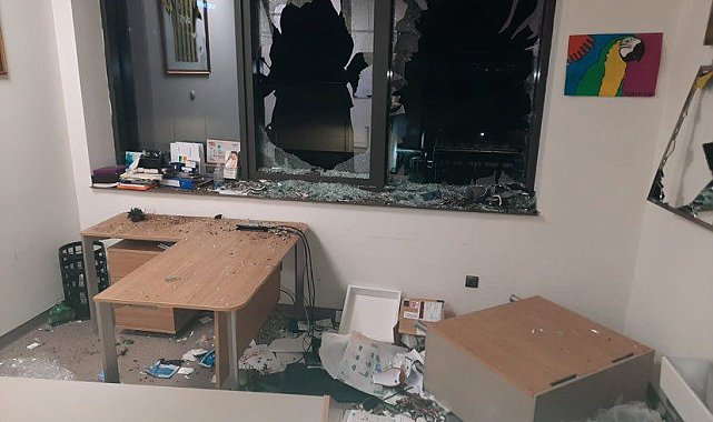 Esenyurt'ta 10 kişiyi bıçaklayan şahısla ilgili yeni detaylara ulaşıldı: 1 gün önce babasını bıçaklamış