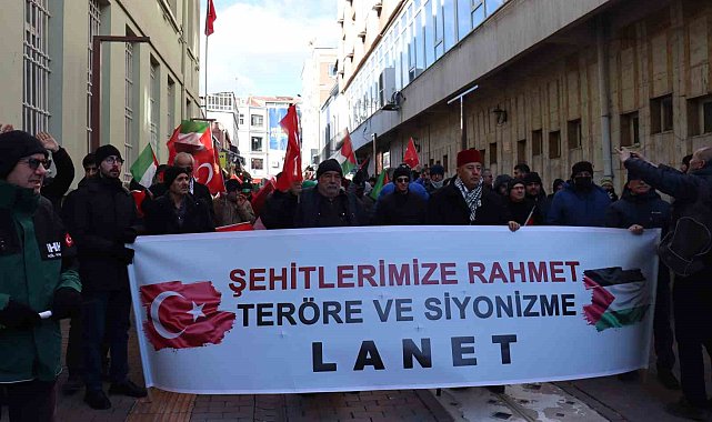 Eskişehir'de Pençe Kilit Harekâtında şehit olan askerler ve Gazze için yürüyüş