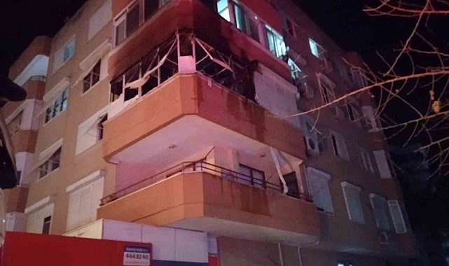 Evde çıkan yangın çevre binalara sıçramadan söndürüldü