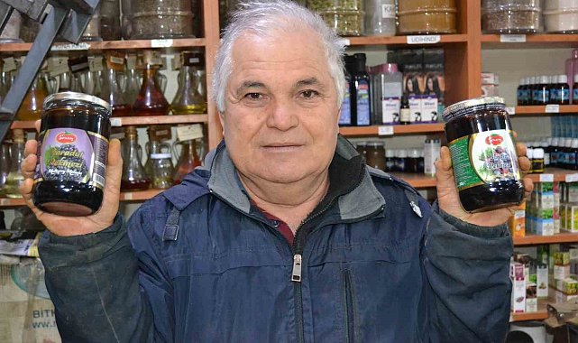 Fethiye'de havalar soğuyunca, vatandaşlar aktarların yolunu tuttu