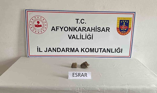Fransa'dan sipariş ettiği esrar kargosunu alamadan jandarmaya yakalandı