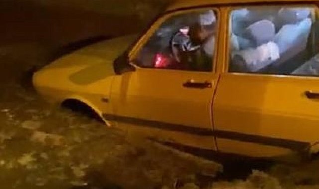 Freni patlayan otomobil gübre bataklığına saplandı