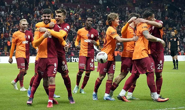 Galatasaray'da 3 genç futbolcu ilk kez oynadı