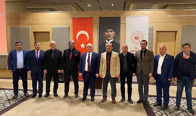 Gazeteciler, Zonguldak Valiliği'nin düzenlediği yemekte bir araya geldi