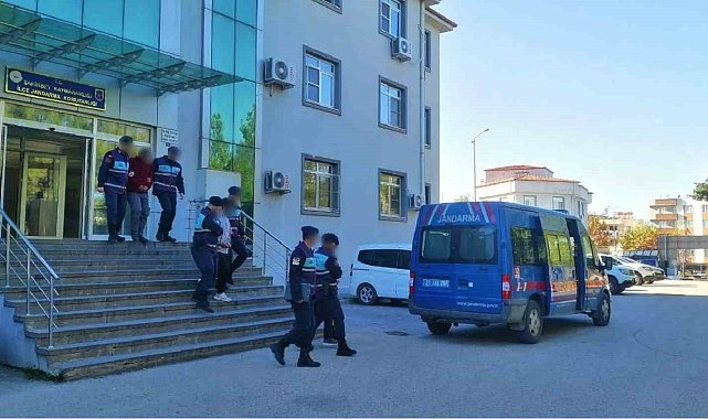 Gaziantep'te 2 vatandaşı dolandıran 4 şahıs yakalandı
