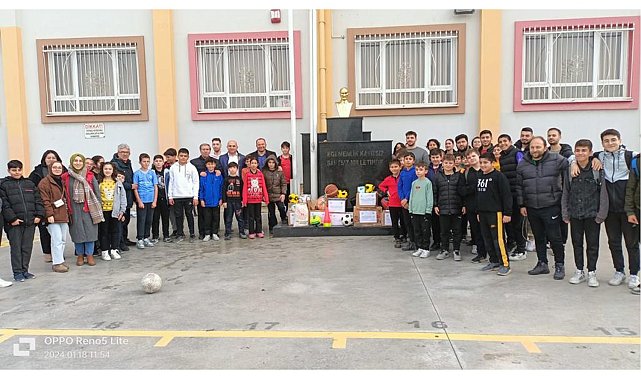Geleceğin öğretmenleri öğrenciler için bağış topladı