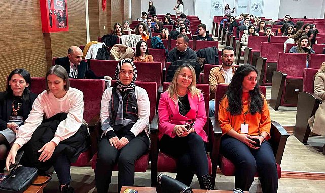 Genç iletişimciler yenilikçi fikirleriyle yarıştı