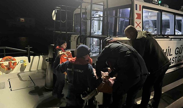 Gökçeada'da rahatsızlanan vatandaş tahliye edildi